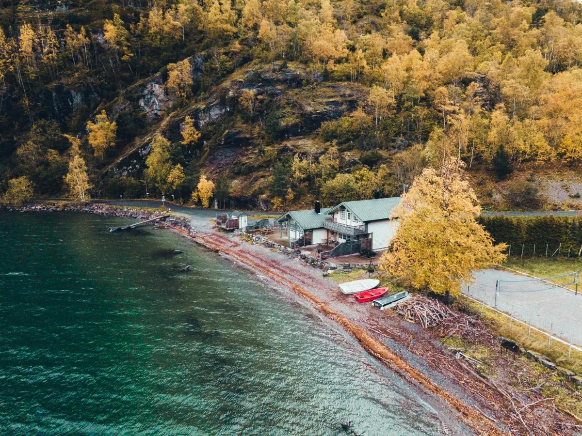 Villa Vollsnes Feriehus Hjelle Exterior foto