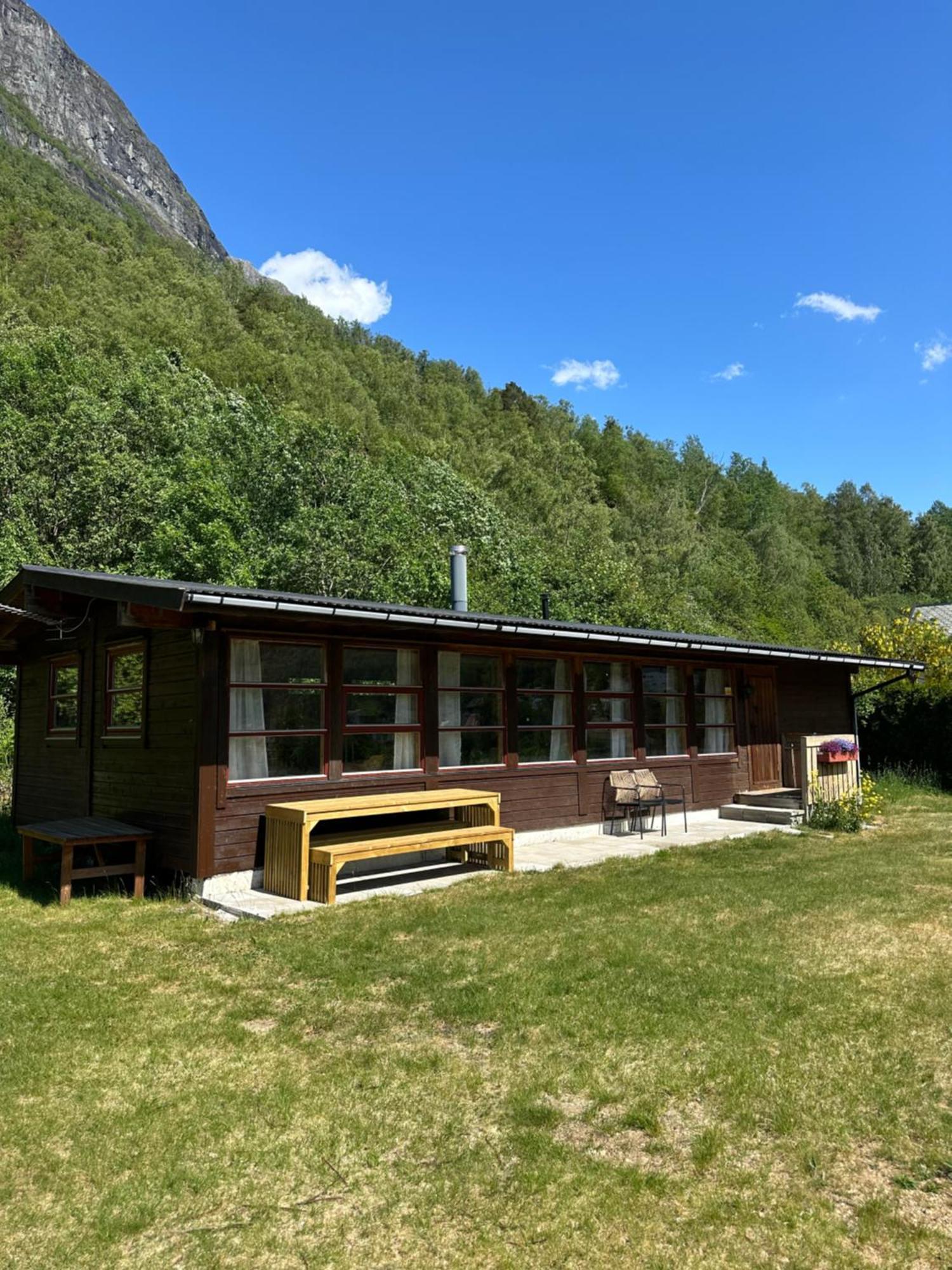 Villa Vollsnes Feriehus Hjelle Exterior foto